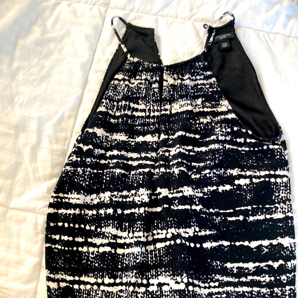 Ann Taylor XSP sleeveless top. Great for work and going out.